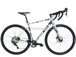 United Gavriil Never Too Lavish 700C